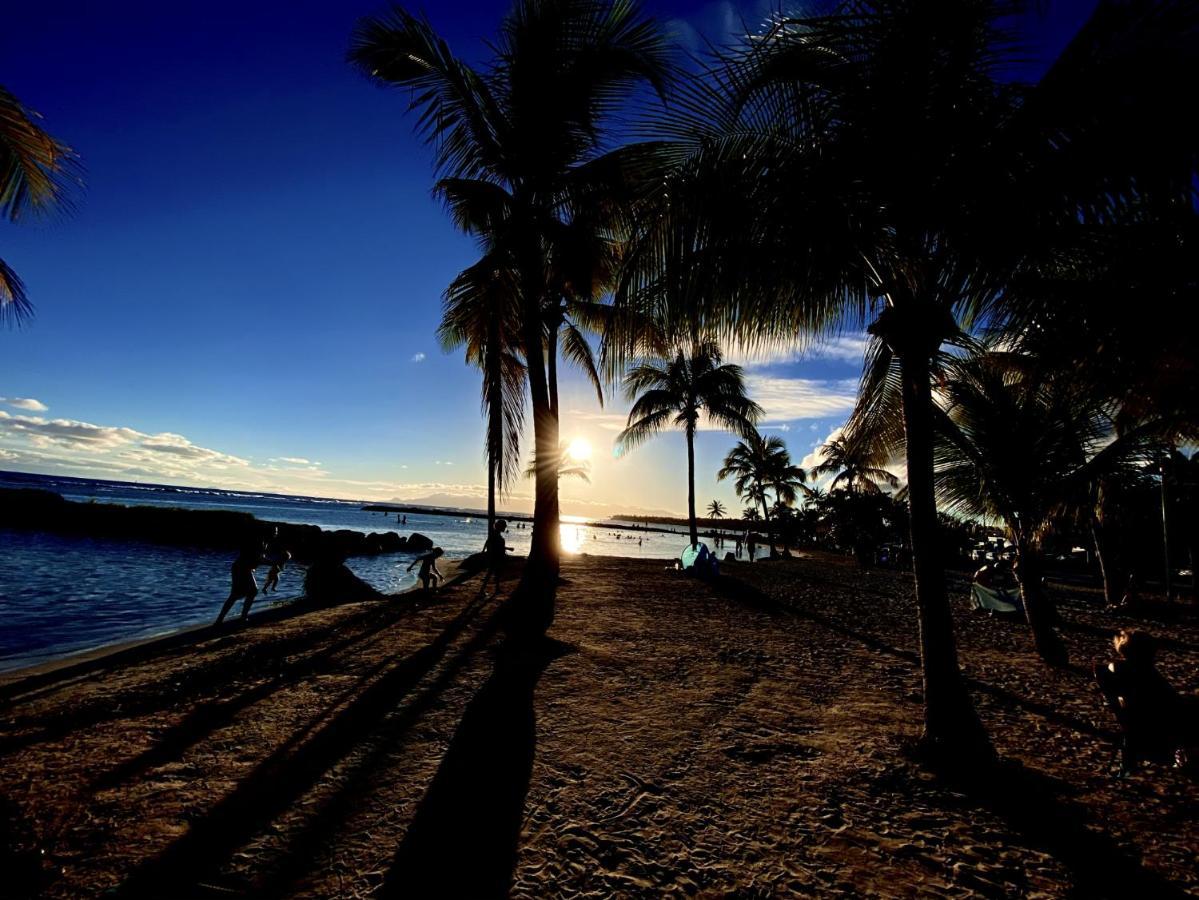 Le Paradis Zen 1Er Etage Et Rdc Vue Plage Et Mer Ste Anne Сент-Анн Экстерьер фото